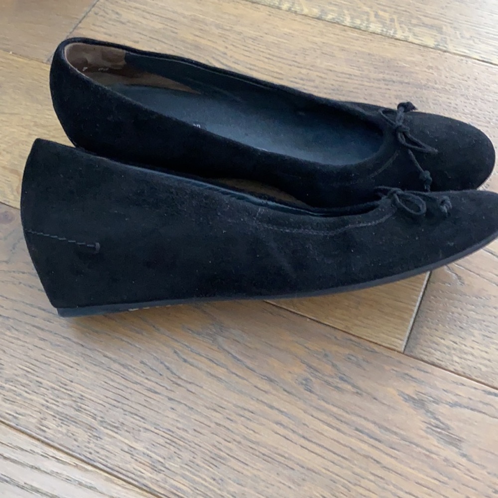 Suede shoes with heel - Picture 2 of 2